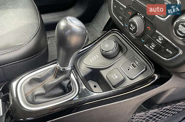 Внедорожник / Кроссовер Jeep Compass 2020 в 
