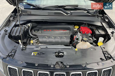Внедорожник / Кроссовер Jeep Compass 2020 в 