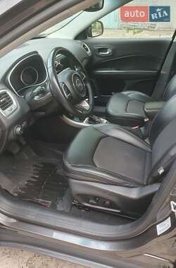 Позашляховик / Кросовер Jeep Compass 2017 в 