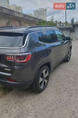 Позашляховик / Кросовер Jeep Compass 2017 в 