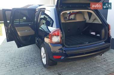 Позашляховик / Кросовер Jeep Compass 2014 в 