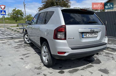 Внедорожник / Кроссовер Jeep Compass 2013 в 