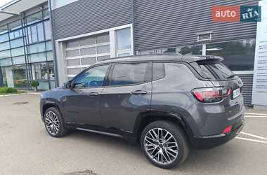 Внедорожник / Кроссовер Jeep Compass 2024 в 