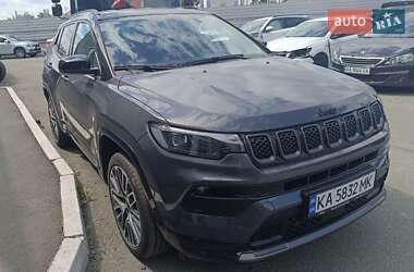 Внедорожник / Кроссовер Jeep Compass 2024 в 