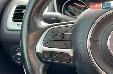 Внедорожник / Кроссовер Jeep Compass 2018 в 