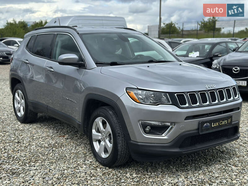 Внедорожник / Кроссовер Jeep Compass 2018 в 