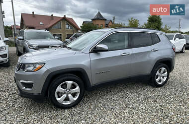 Внедорожник / Кроссовер Jeep Compass 2018 в 