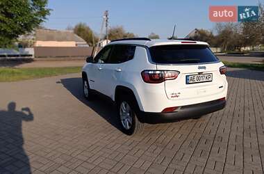 Позашляховик / Кросовер Jeep Compass 2022 в 