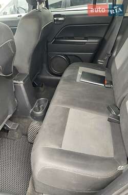 Внедорожник / Кроссовер Jeep Compass 2015 в 