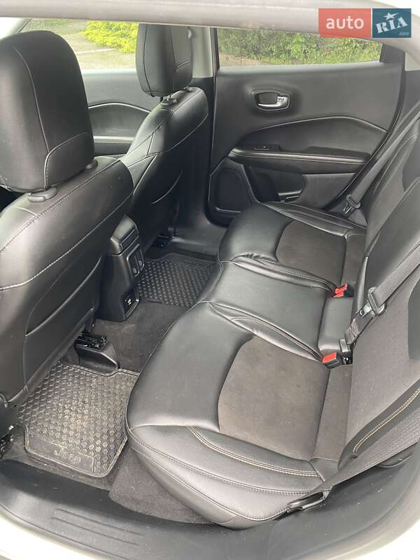 Внедорожник / Кроссовер Jeep Compass 2017 в Харькове
