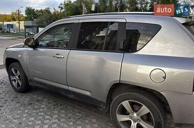 Внедорожник / Кроссовер Jeep Compass 2016 в 
