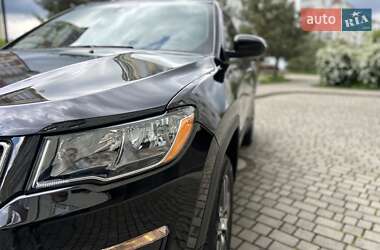 Внедорожник / Кроссовер Jeep Compass 2020 в 