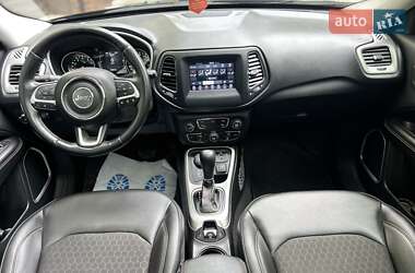 Внедорожник / Кроссовер Jeep Compass 2020 в 