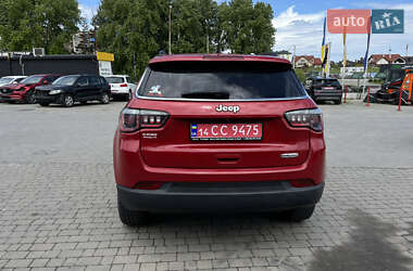 Внедорожник / Кроссовер Jeep Compass 2017 в 