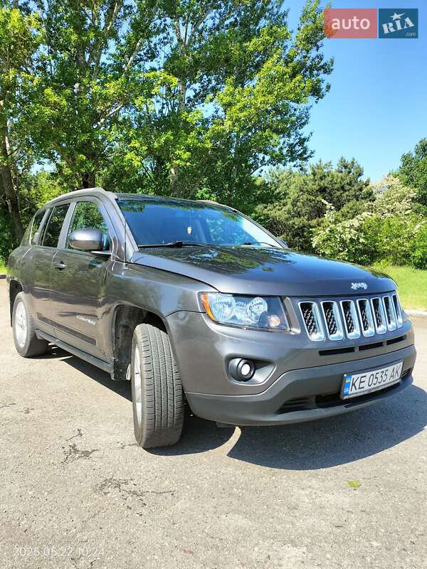 Внедорожник / Кроссовер Jeep Compass 2016 в Каменском