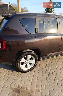 Внедорожник / Кроссовер Jeep Compass 2013 в 