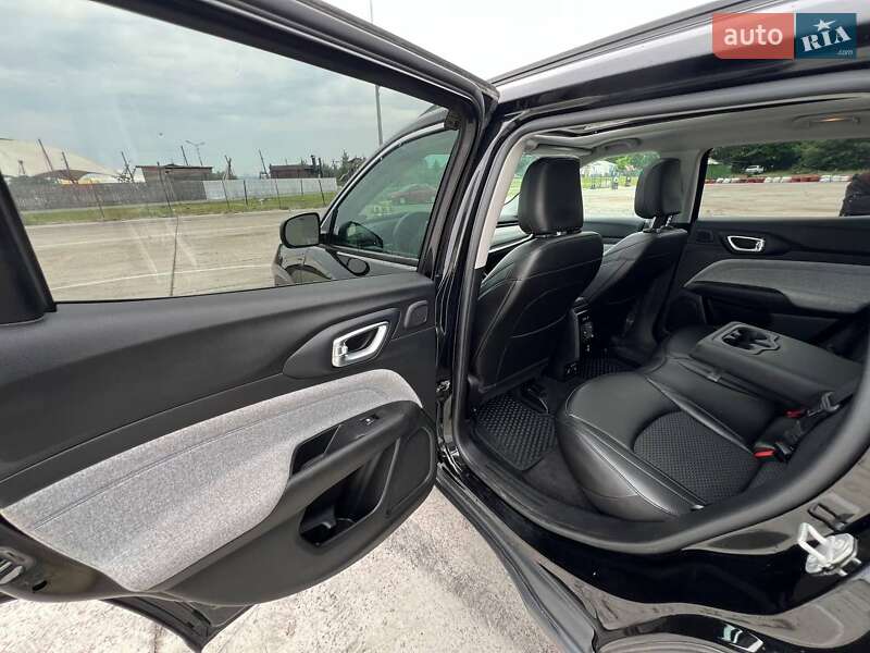 Внедорожник / Кроссовер Jeep Compass 2022 в Киеве