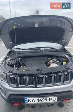 Внедорожник / Кроссовер Jeep Compass 2021 в 