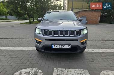 Позашляховик / Кросовер Jeep Compass 2017 в 