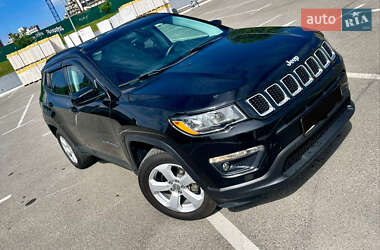 Внедорожник / Кроссовер Jeep Compass 2017 в Киеве