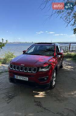 Внедорожник / Кроссовер Jeep Compass 2018 в 
