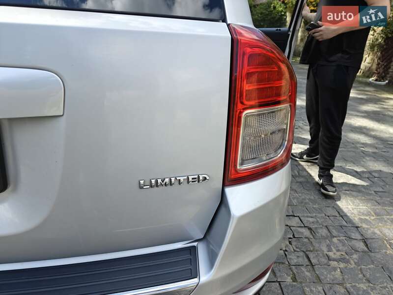 Позашляховик / Кросовер Jeep Compass 2011 в Чернівцях
