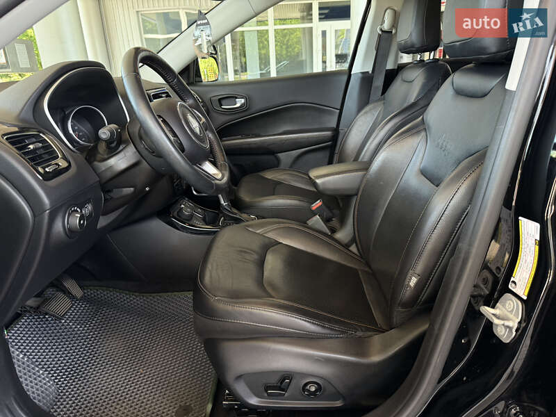 Внедорожник / Кроссовер Jeep Compass 2017 в Николаеве