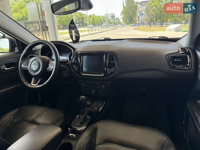 Внедорожник / Кроссовер Jeep Compass 2017 в Николаеве