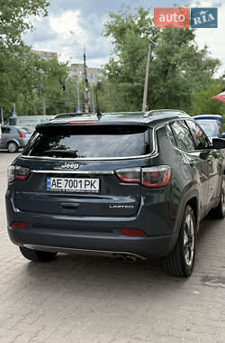 Внедорожник / Кроссовер Jeep Compass 2018 в 
