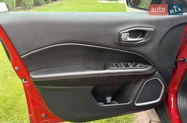 Внедорожник / Кроссовер Jeep Compass 2020 в 