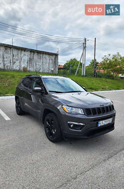 Внедорожник / Кроссовер Jeep Compass 2019 в 
