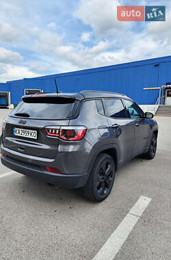 Внедорожник / Кроссовер Jeep Compass 2019 в 