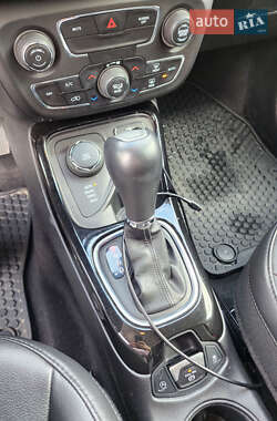 Внедорожник / Кроссовер Jeep Compass 2019 в 