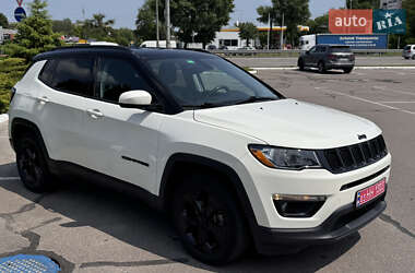 Позашляховик / Кросовер Jeep Compass 2018 в 