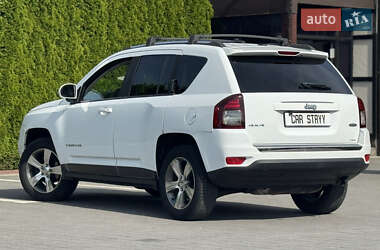 Внедорожник / Кроссовер Jeep Compass 2015 в 