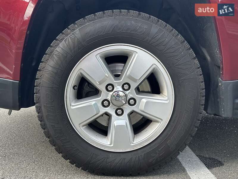 Внедорожник / Кроссовер Jeep Compass 2013 в Киеве