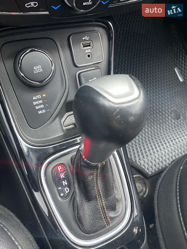 Внедорожник / Кроссовер Jeep Compass 2017 в Киеве