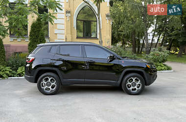 Внедорожник / Кроссовер Jeep Compass 2022 в 