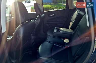 Внедорожник / Кроссовер Jeep Compass 2018 в 