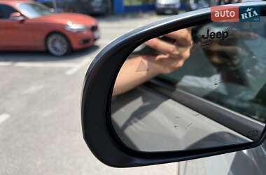Позашляховик / Кросовер Jeep Compass 2022 в 