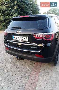 Внедорожник / Кроссовер Jeep Compass 2017 в 