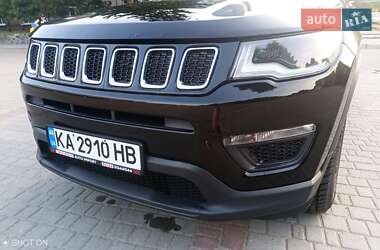 Внедорожник / Кроссовер Jeep Compass 2017 в 