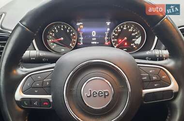 Внедорожник / Кроссовер Jeep Compass 2018 в 