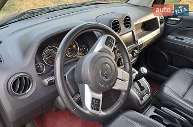 Внедорожник / Кроссовер Jeep Compass 2013 в 