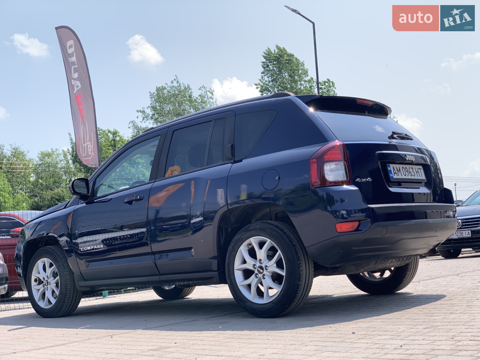 2016 Jeep Compass - мініатюра 19