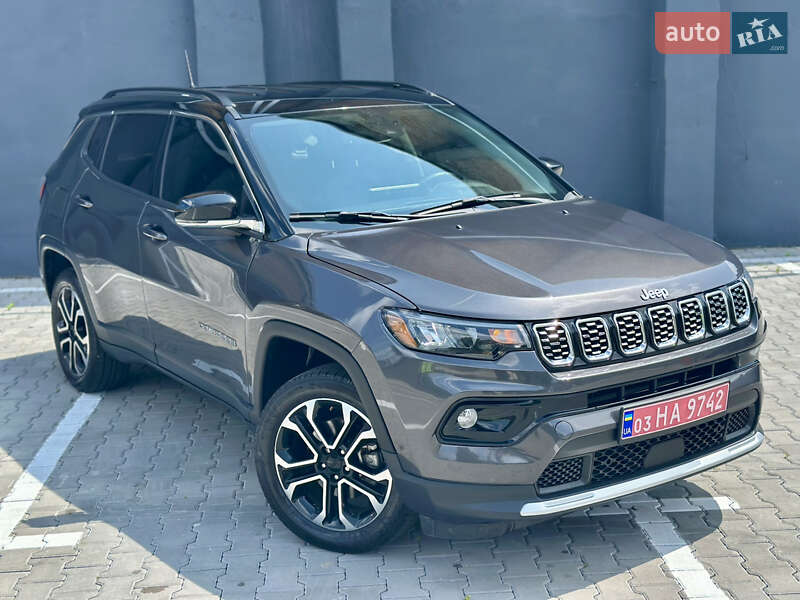 Внедорожник / Кроссовер Jeep Compass 2022 в Киеве