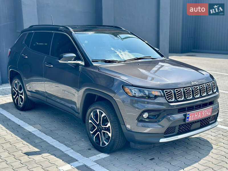 Внедорожник / Кроссовер Jeep Compass 2022 в Киеве