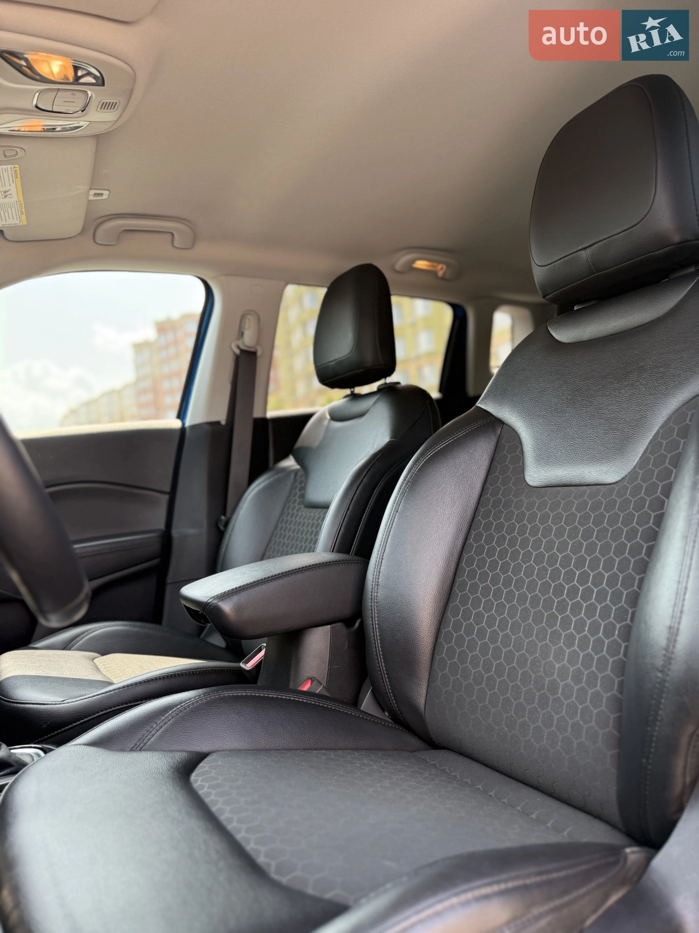 2018 Jeep Compass - мініатюра 21