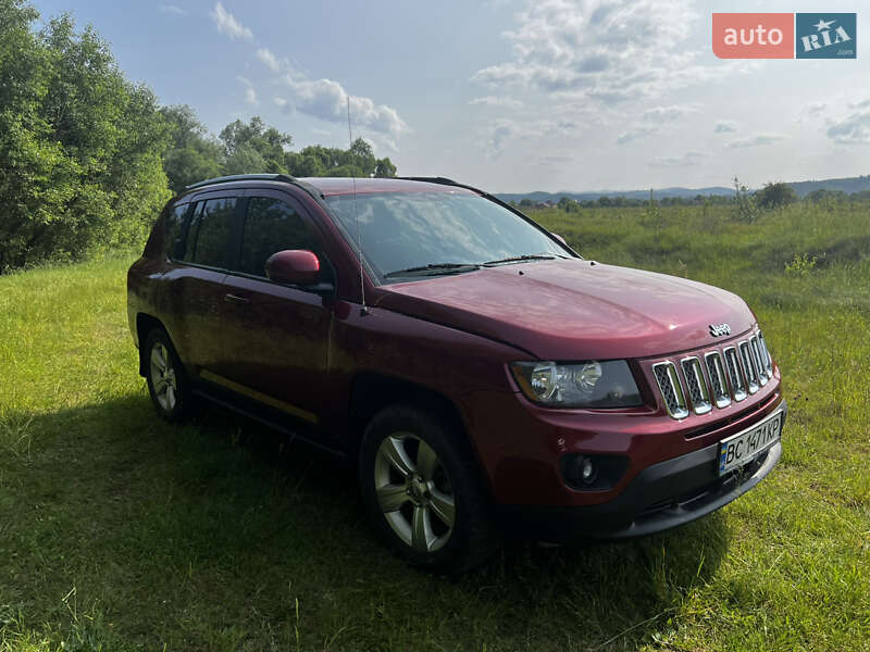 Внедорожник / Кроссовер Jeep Compass 2016 в Днепре