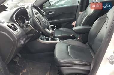 Внедорожник / Кроссовер Jeep Compass 2020 в 